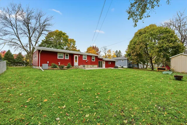 $279,900 | 6631 Elmwood Drive, Rockford, MN 55373