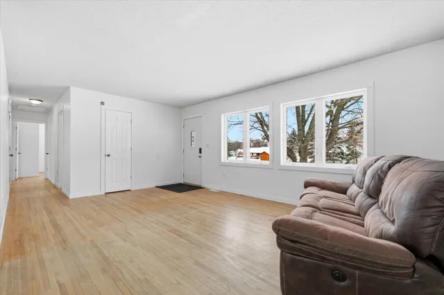 $279,900 | 6631 Elmwood Drive, Rockford, MN 55373