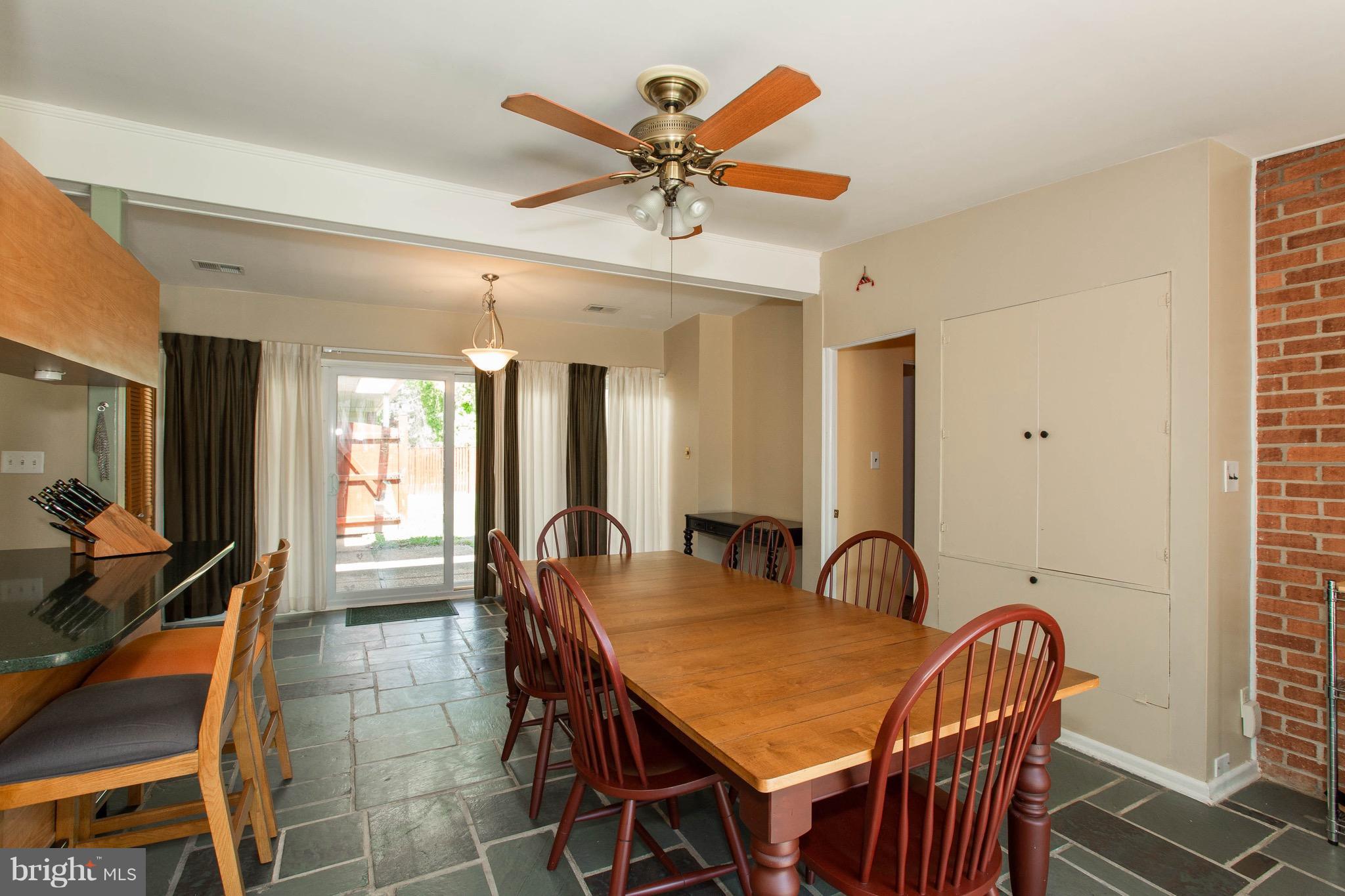 5121 West Penfield Road Columbia, MD 21045 - Photo 13 of 30 Family Room