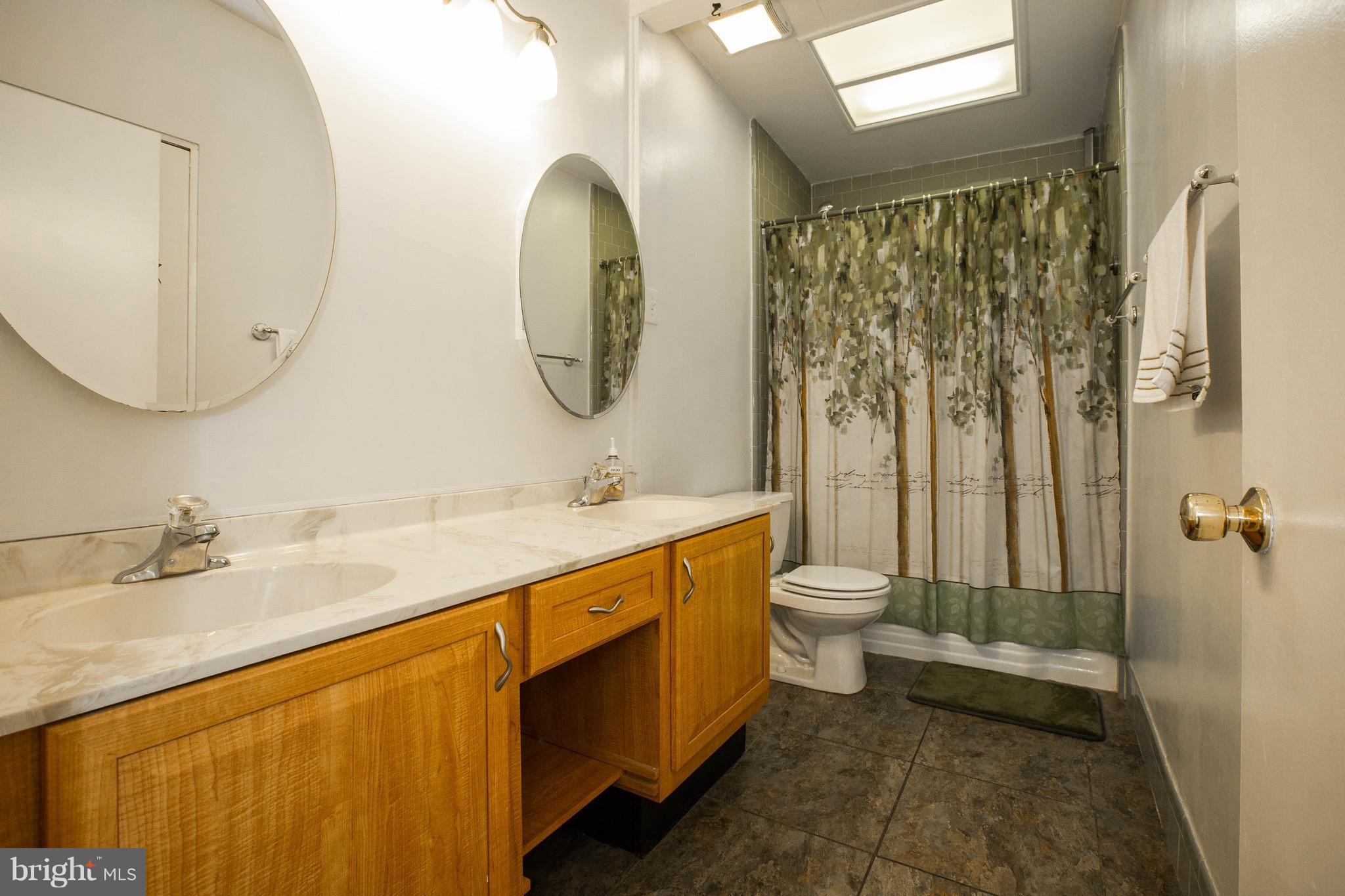 5121 West Penfield Road Columbia, MD 21045 - Photo 21 of 30 Bath
