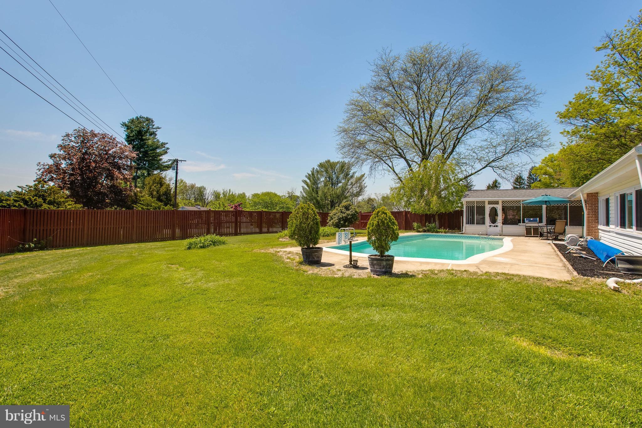 5121 West Penfield Road Columbia, MD 21045 - Photo 28 of 30 Exterior (Rear)