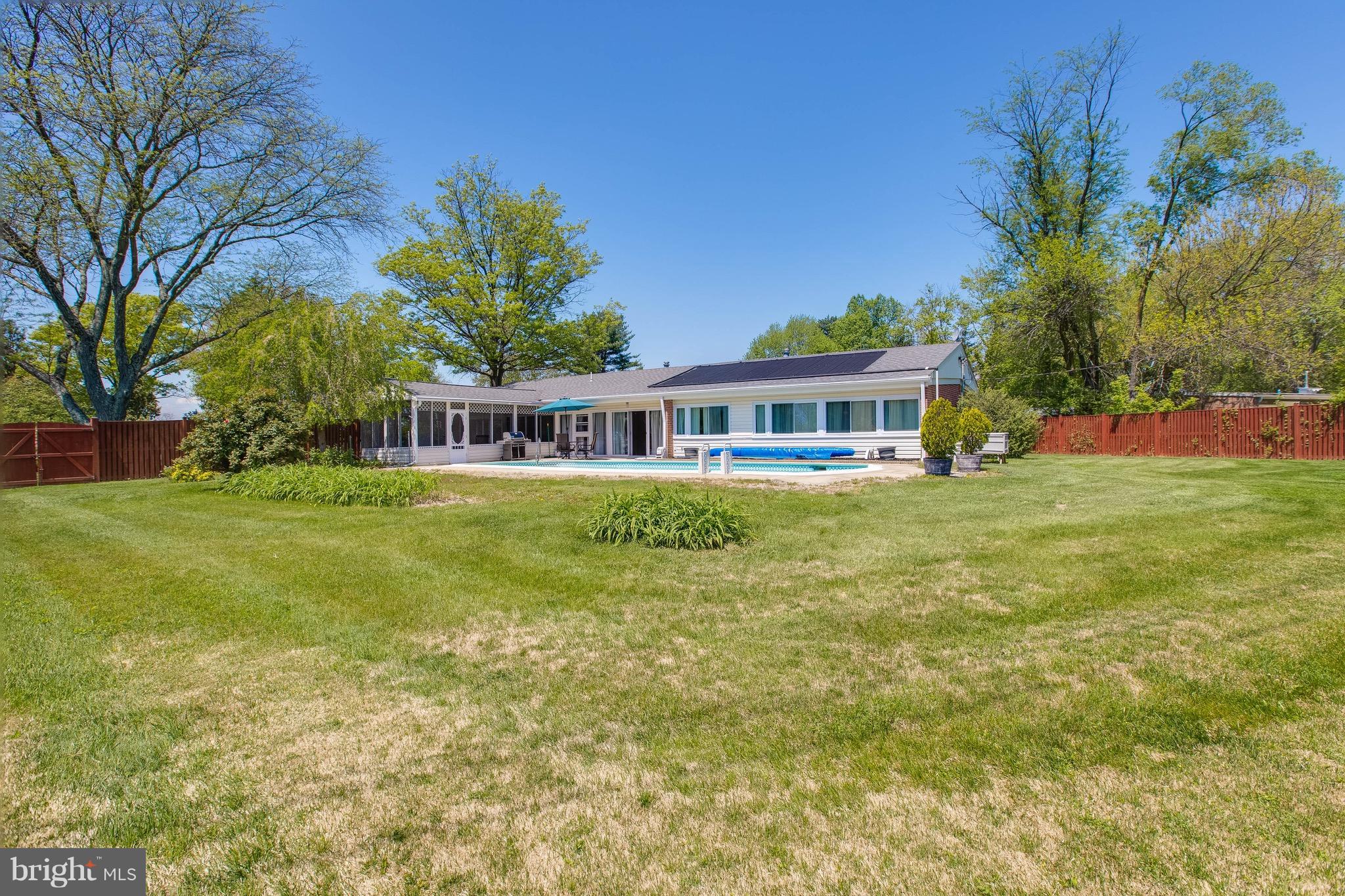 5121 West Penfield Road Columbia, MD 21045 - Photo 29 of 30 Exterior (Rear)
