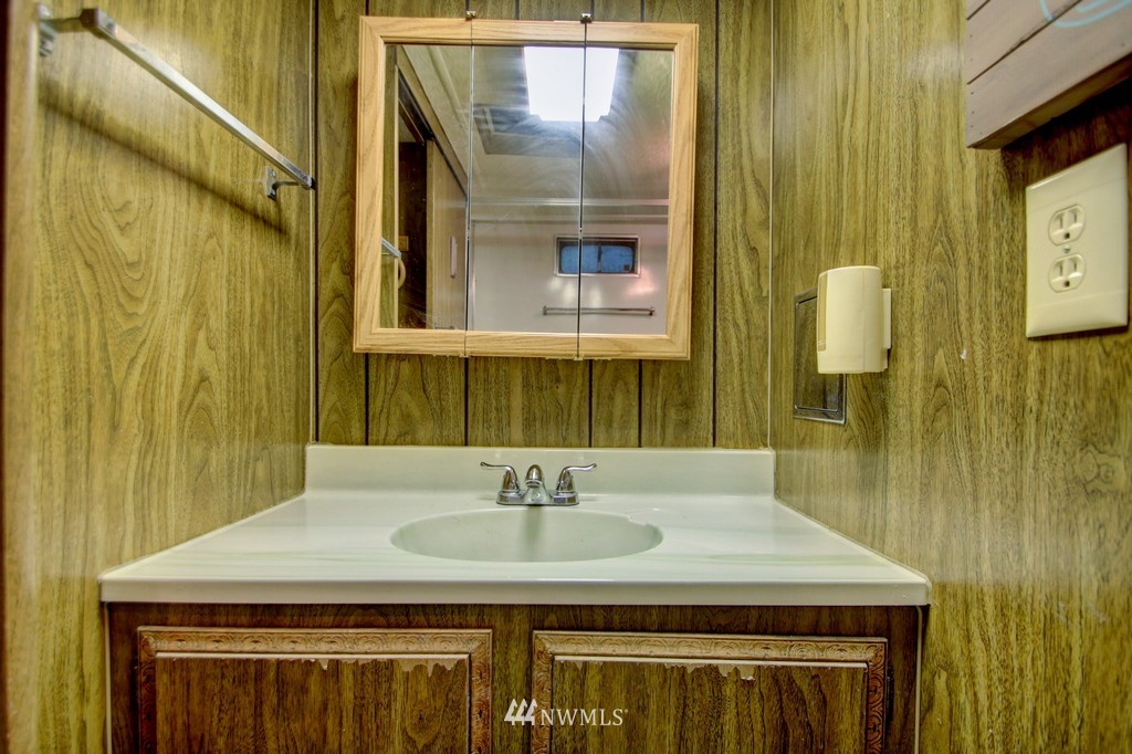 78-1 Goldrush Road Deming, WA 98244 - Photo 21 of 39 Gallery Image 21