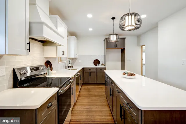 $624,900 | 725 Turner Avenue, Drexel Hill, PA 19026