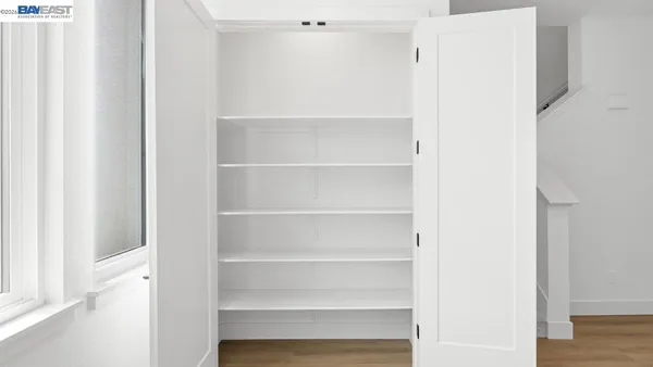 $1,200,596 | 1925 Grand Street, Alameda, CA 94501