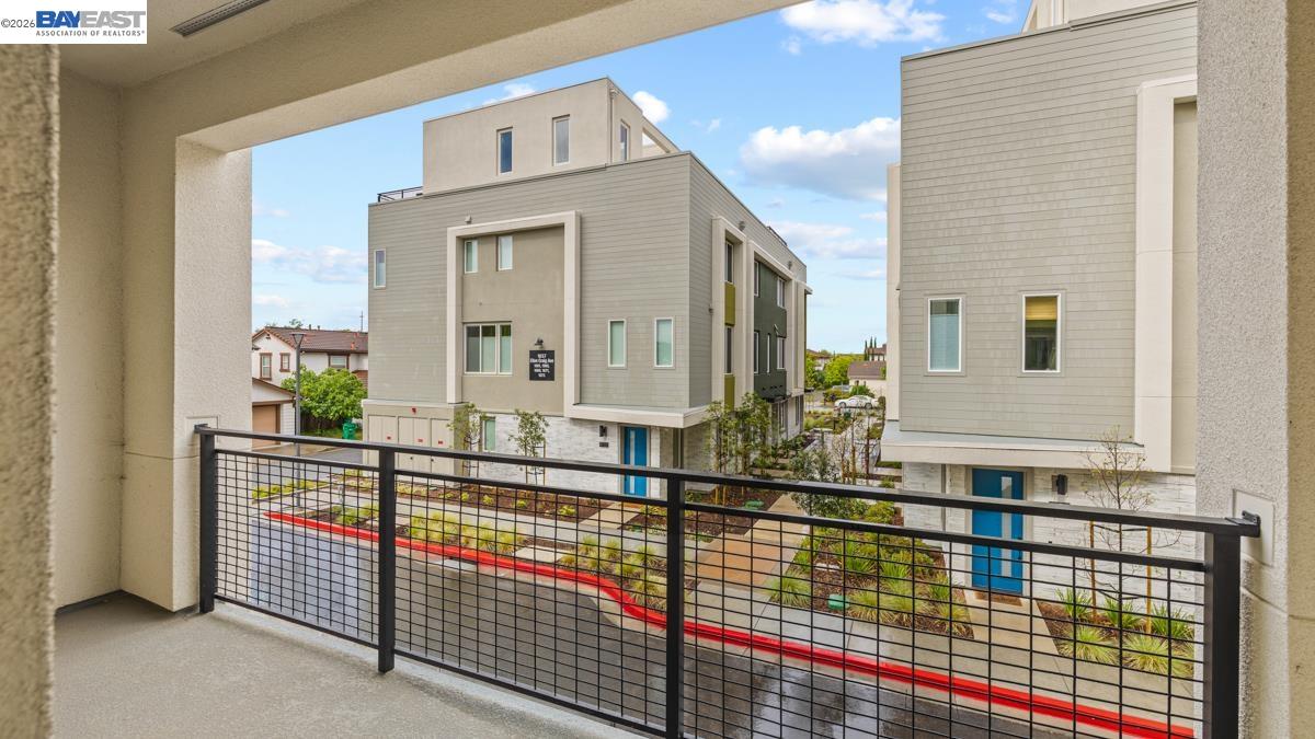1925 Grand Street Alameda, CA 94501 - Photo 18 of 39 a view of a balcony with large windows