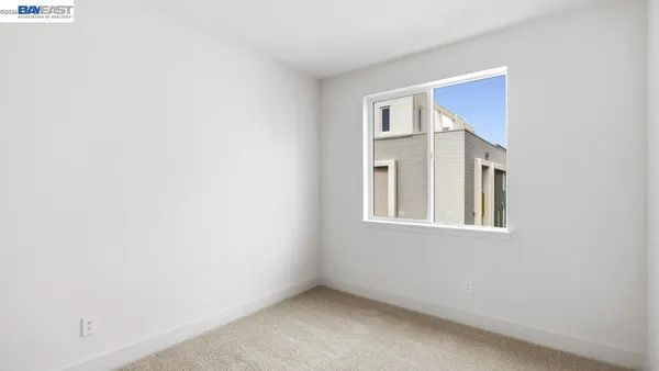 $1,200,596 | 1925 Grand Street, Alameda, CA 94501