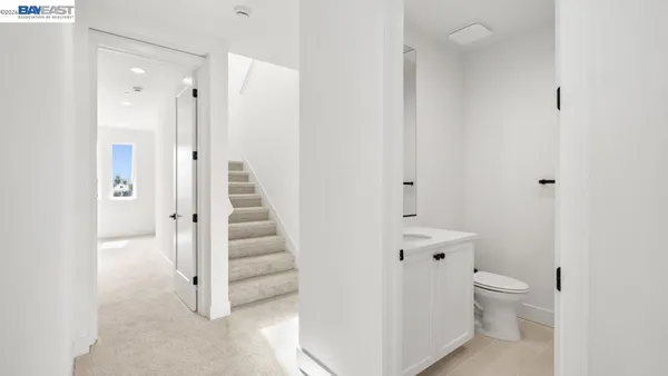 $1,200,596 | 1925 Grand Street, Alameda, CA 94501