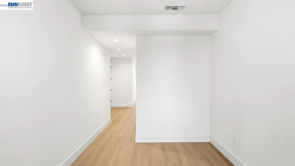 $1,200,596 | 1925 Grand Street, Alameda, CA 94501