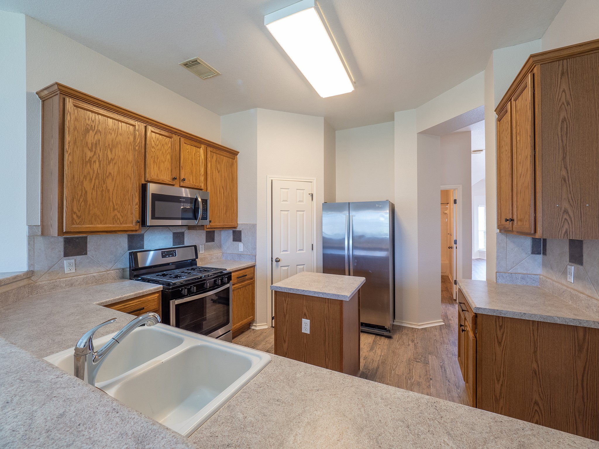 1727 Rosenborough Lane South Round Rock, TX 78665 - Photo 6 of 19