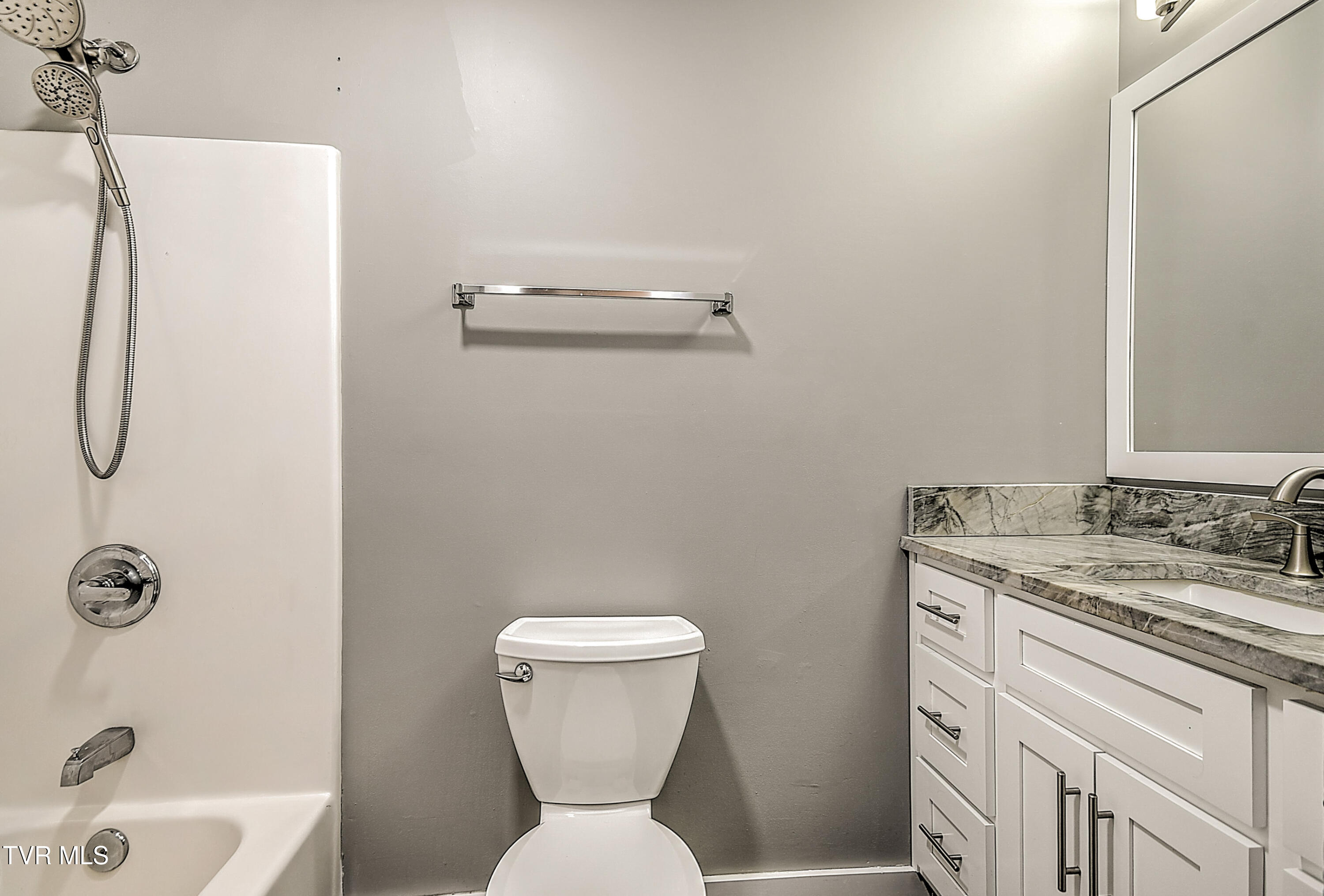 318 Webb Road Piney Flats, TN 37686 - Photo 18 of 45 Guest Bathroom