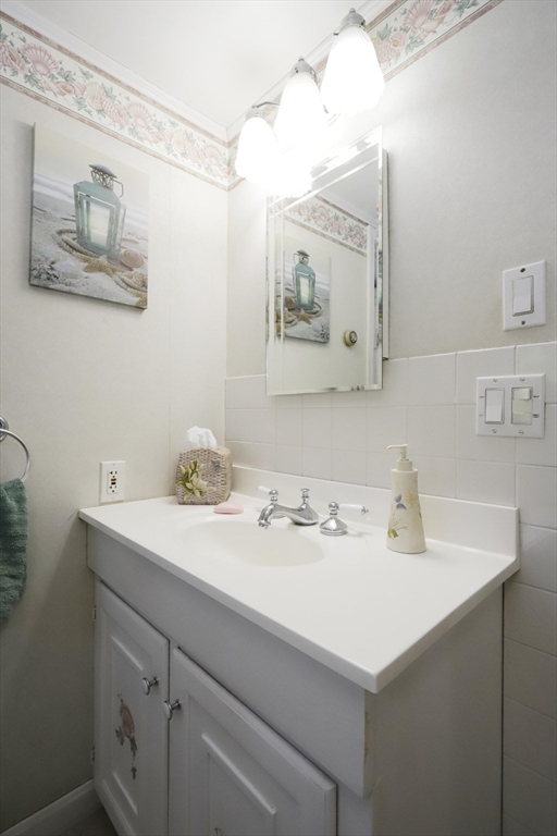 35 Point Street Fairhaven, MA 02719 - Photo 22 of 36