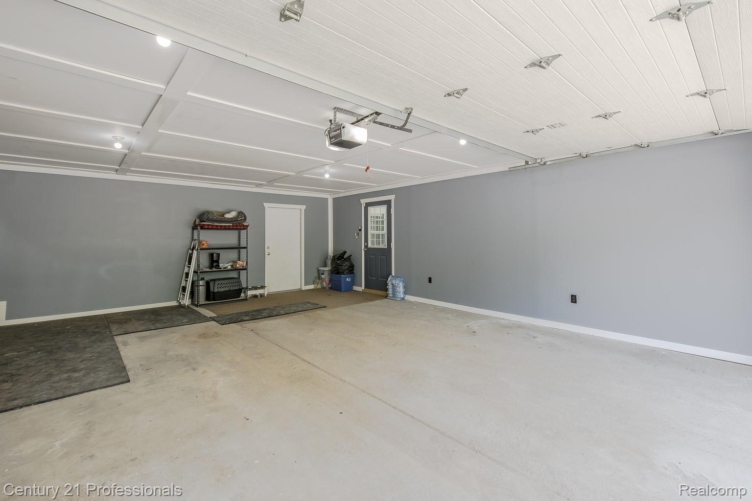 1790 Kent Road Ortonville, MI 48462 - Photo 27 of 64 Heated garage
