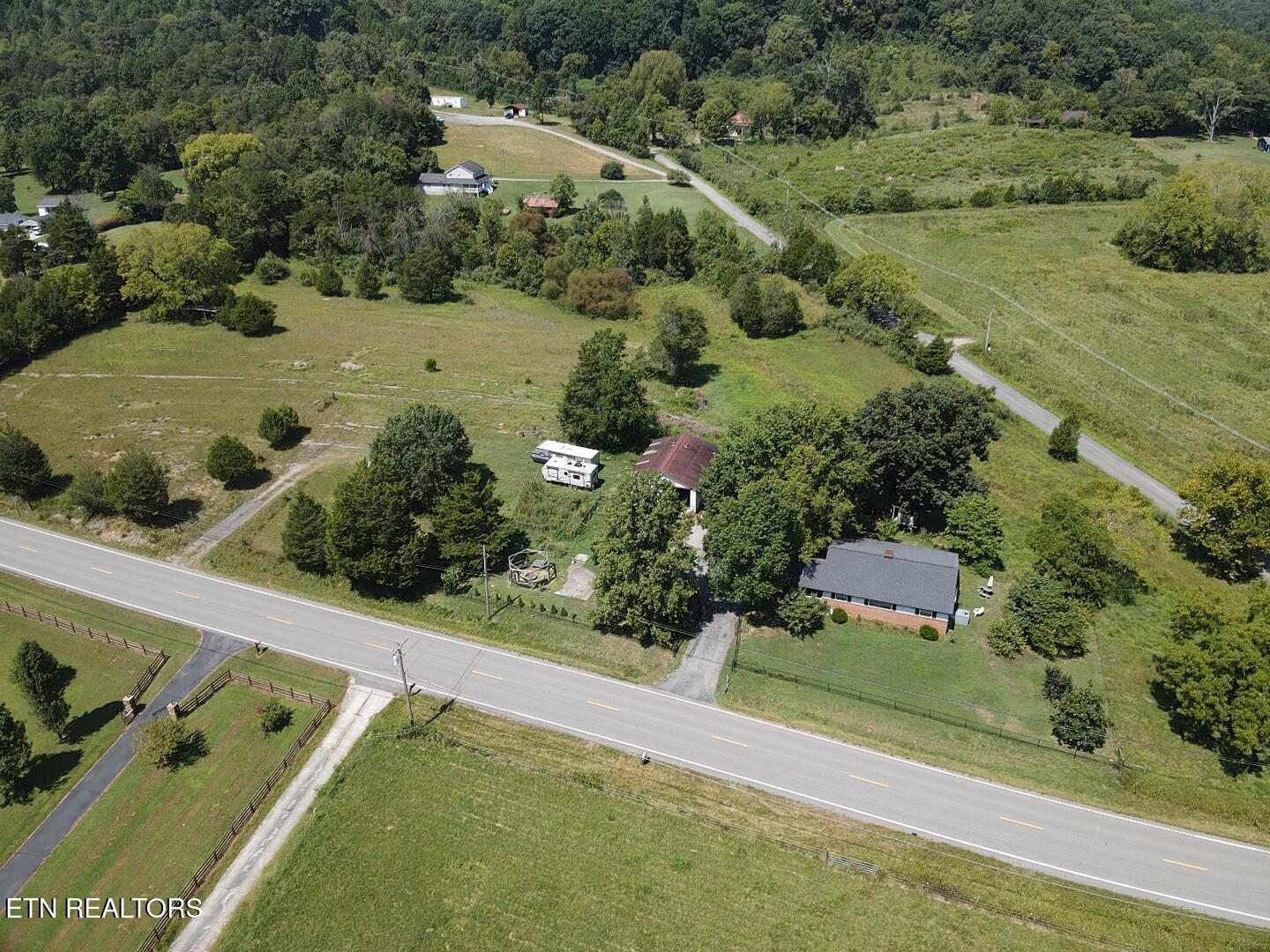 549 Raccoon Valley Road Powell, TN 37849 - Photo 33 of 42 UONE4754