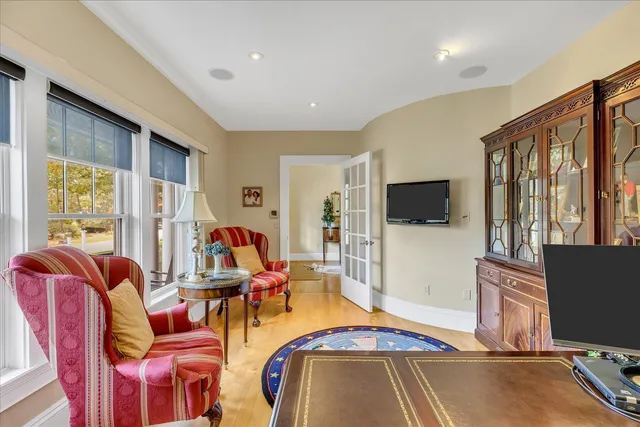 $2,395,000 | 220 Dun Robin Road, Mashpee, MA 02649