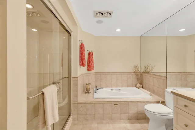 $2,395,000 | 220 Dun Robin Road, Mashpee, MA 02649