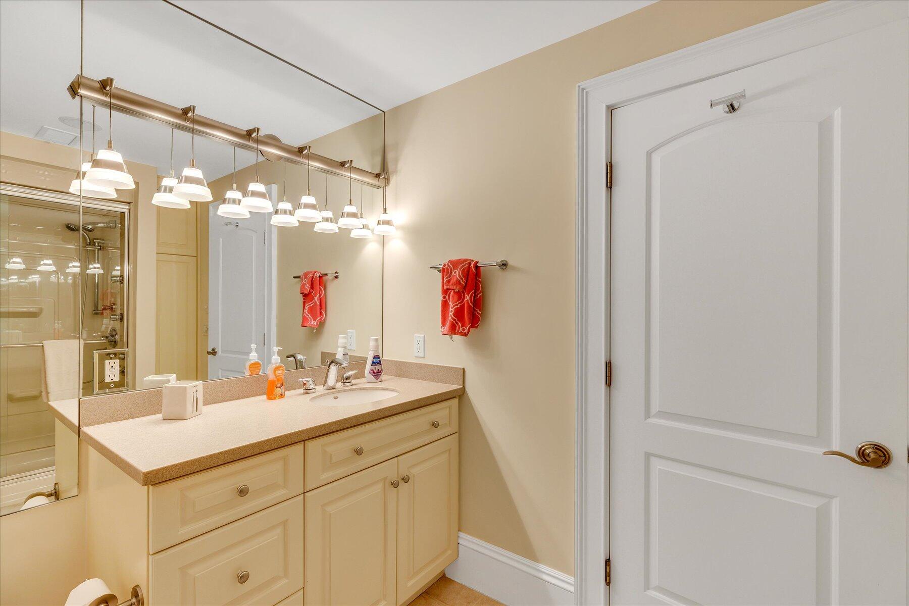 220 Dun Robin Road Mashpee, MA 02649 - Photo 40 of 57 063-Y1A0602