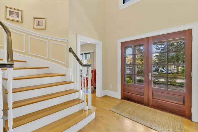 $2,395,000 | 220 Dun Robin Road, Mashpee, MA 02649