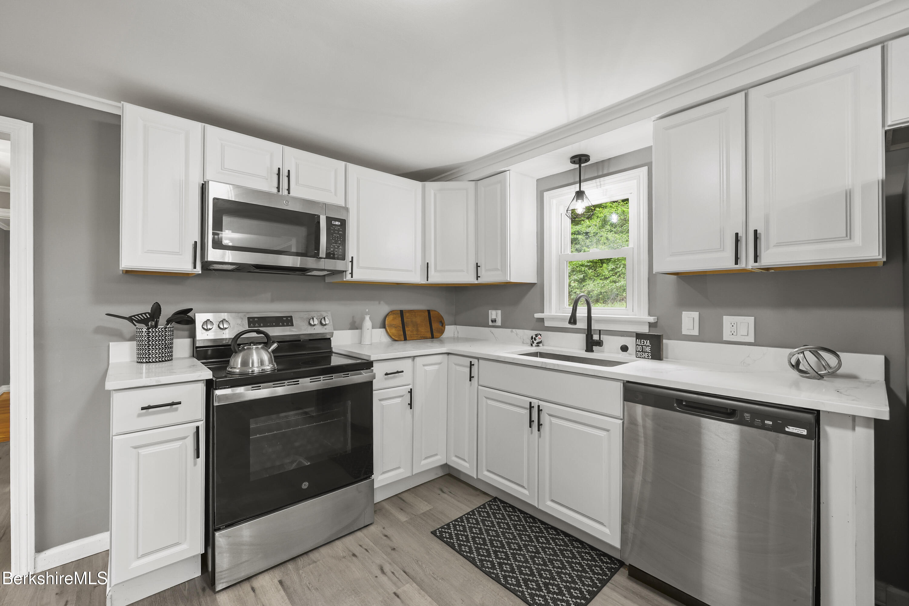 335 State Street North Adams, MA 01247 - Photo 20 of 45 Kitchen