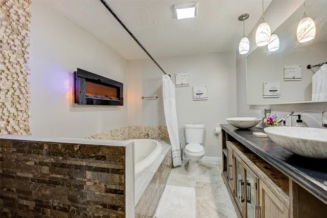 $2,495 | 1207 Archer Street, Houston, TX 77009