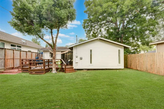 $2,495 | 1207 Archer Street, Houston, TX 77009