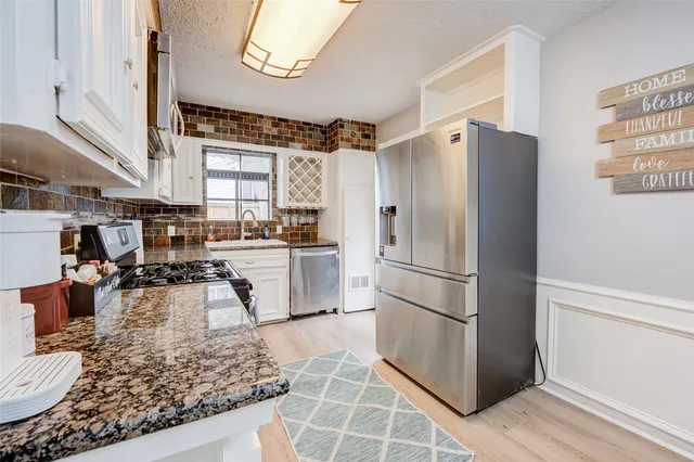 $2,495 | 1207 Archer Street, Houston, TX 77009