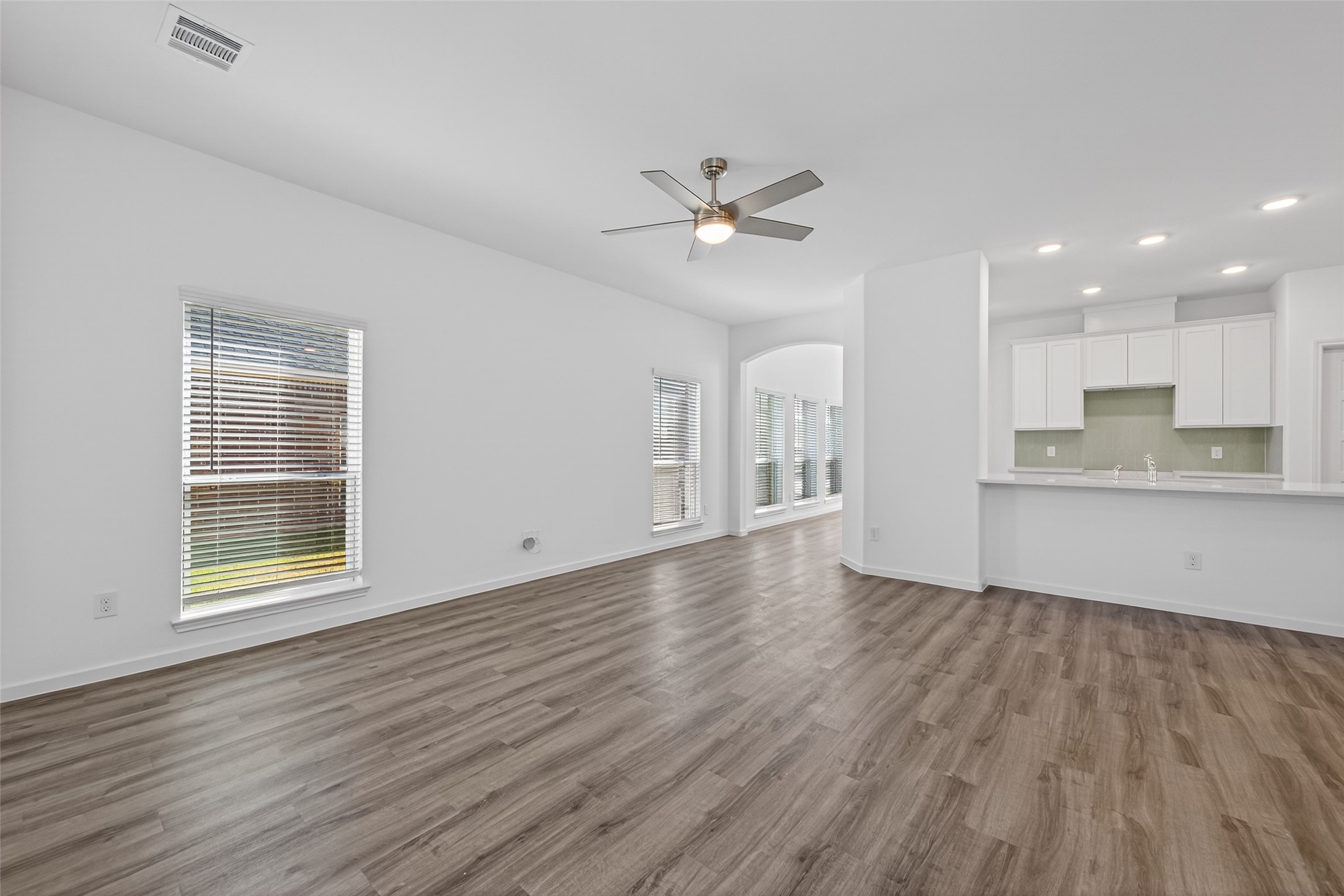 9750 Enclave Ridge Road Willis, TX 77318 - Photo 9 of 43
