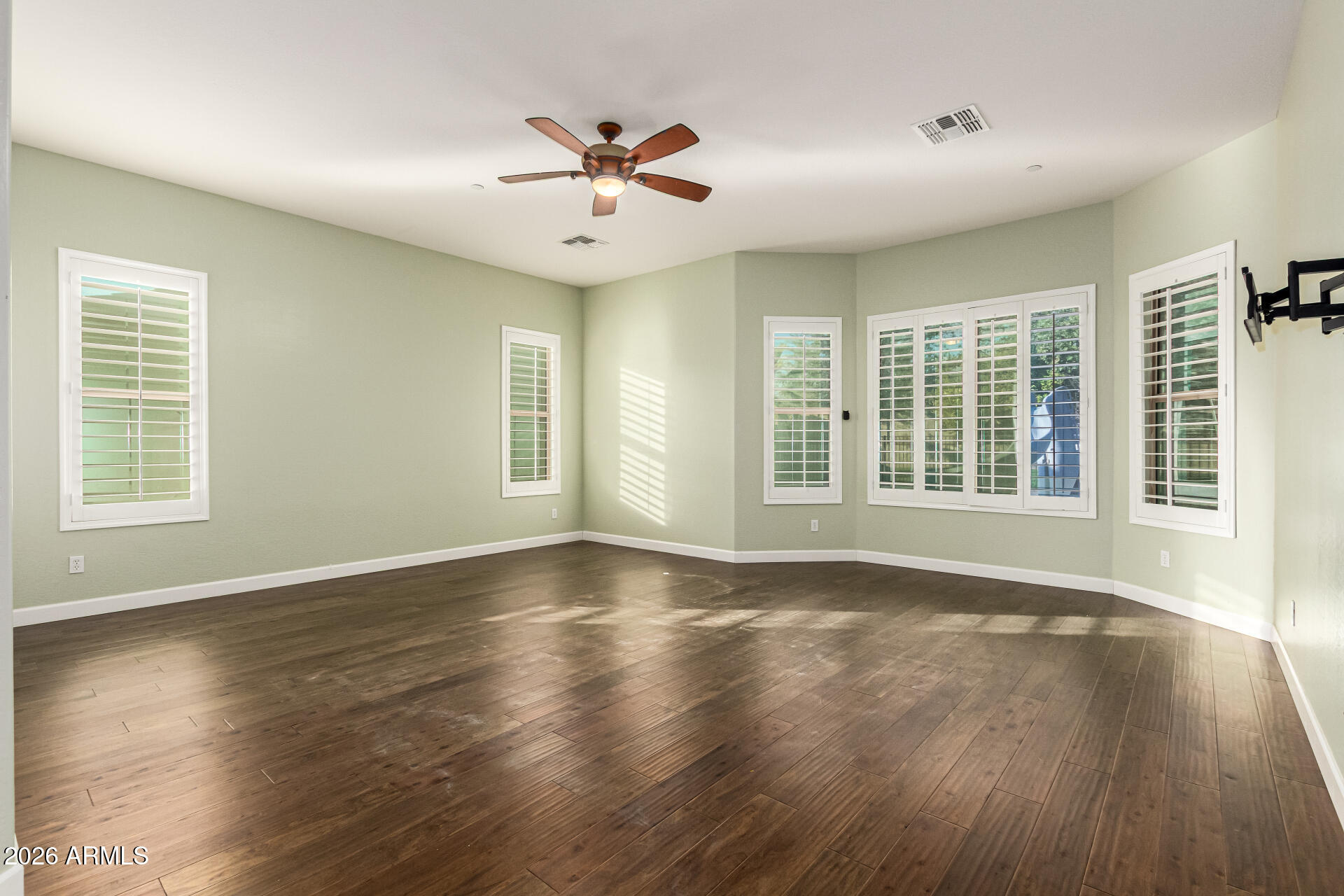 17988 West Roma Avenue Goodyear, AZ 85395 - Photo 27 of 62 33-Roma