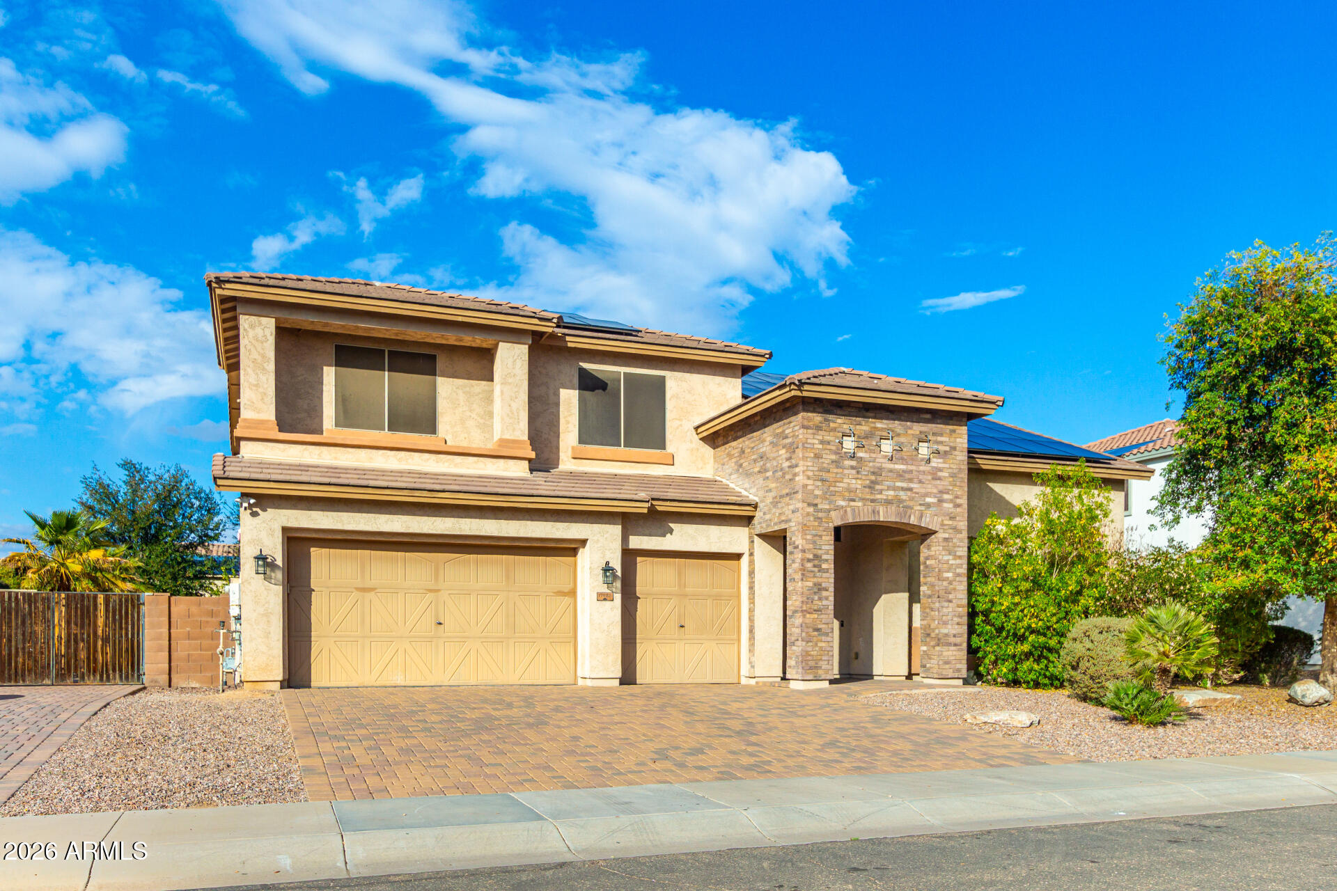 17988 West Roma Avenue Goodyear, AZ 85395 - Photo 3 of 62 03-Roma