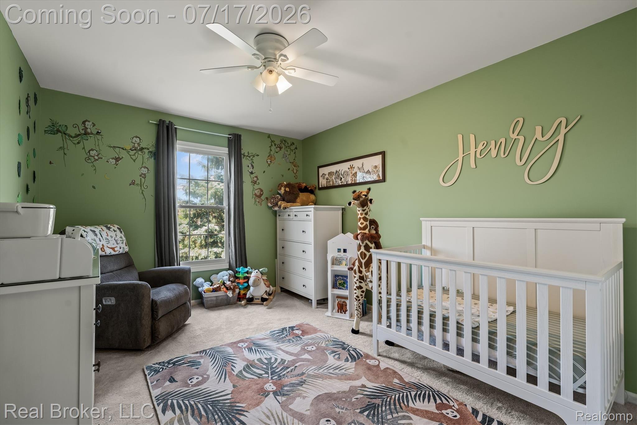 45192 Thornhill Road Canton, MI 48188 - Photo 19 of 34 Room featuring green painted walls and carpeted flooring