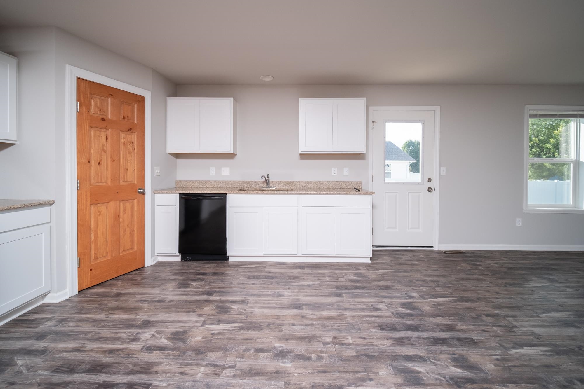 748 Foley Road Belvidere, IL 61008 - Photo 8 of 21 Gallery Image 8