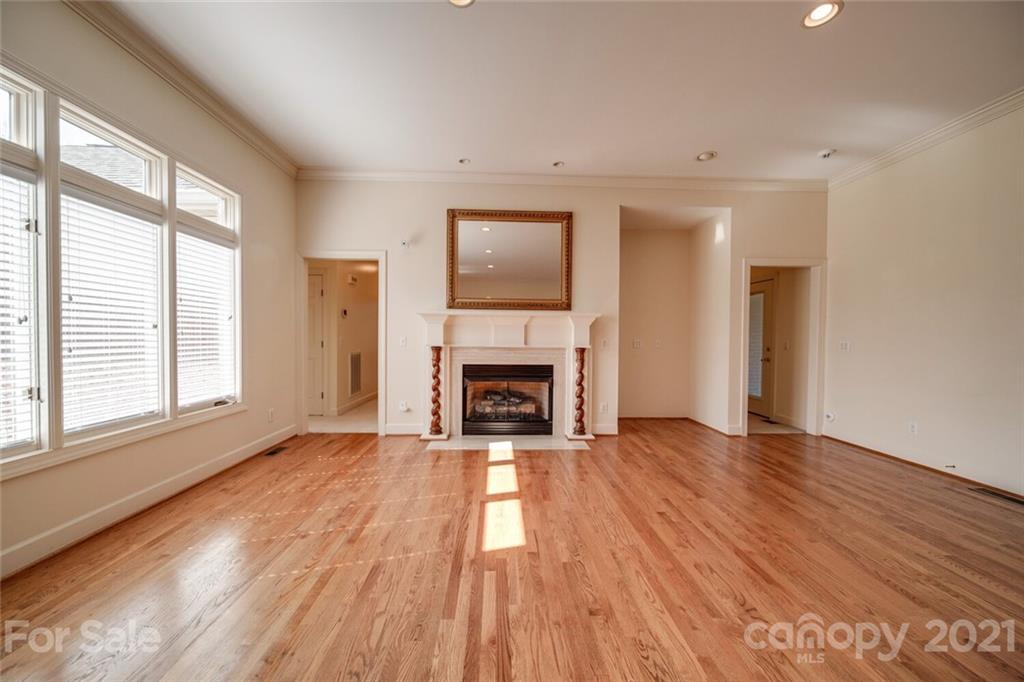 440 Kimmswick Road Charlotte, NC 28214 - Photo 8 of 47 Gallery Image 8