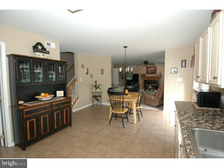 820 Wrightstown Road Columbus, NJ 08022 - Photo 8 of 23 Kitchen