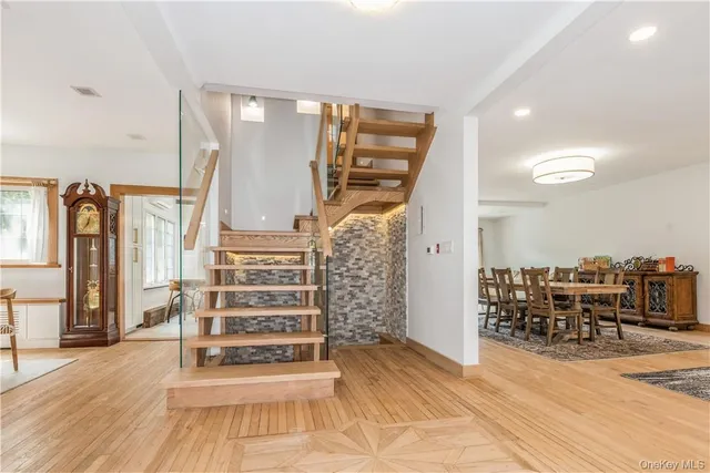 a view of livingroom with furniture and window