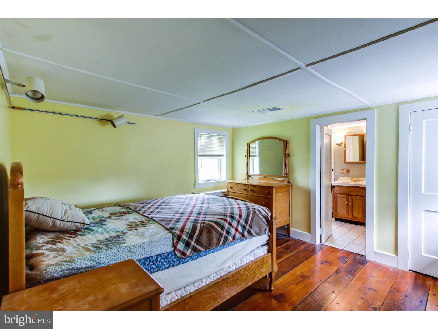 406 Ridge Road Sellersville, PA 18960 - Photo 13 of 25 Bedroom 2