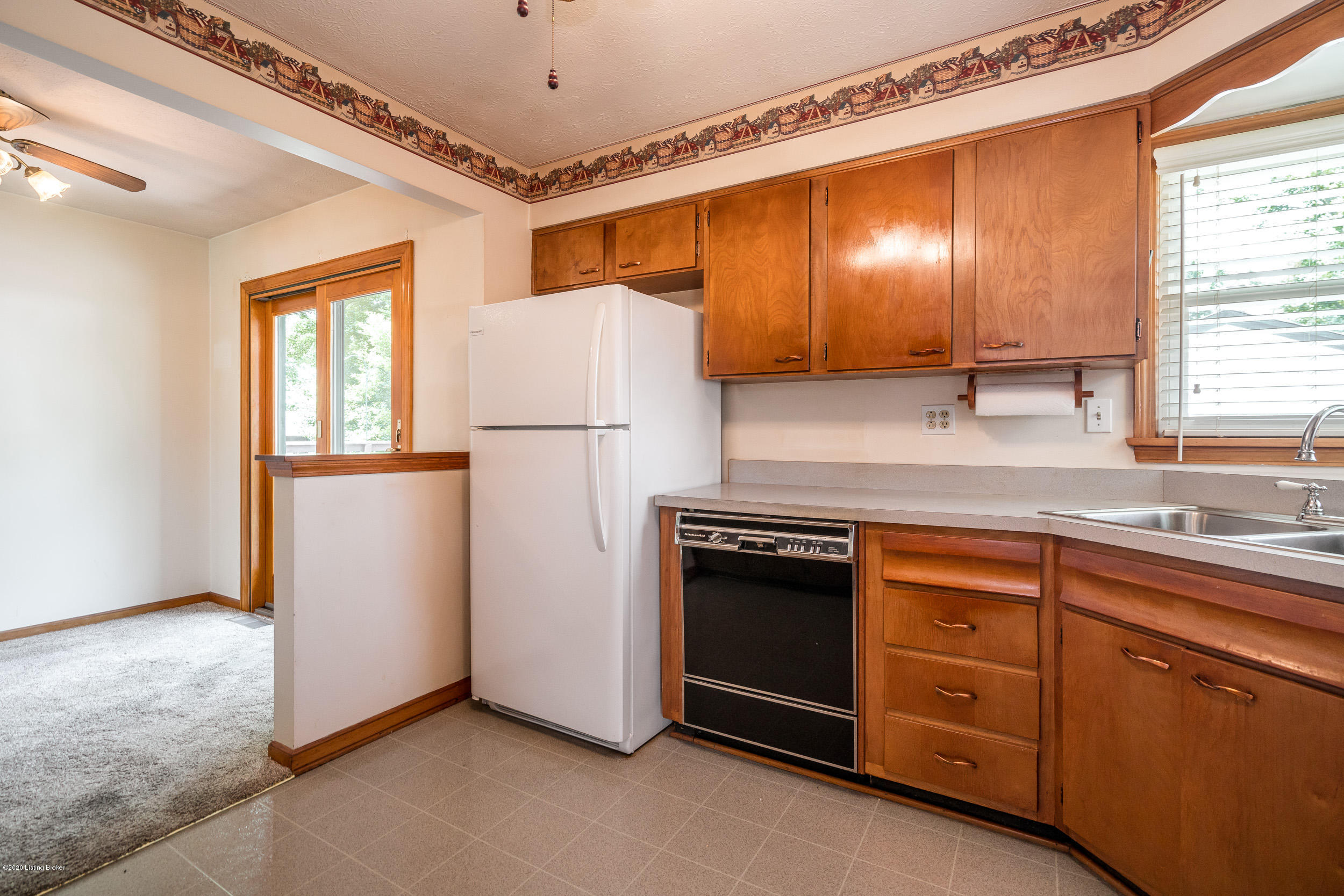 1035 Franelm Road Louisville, KY 40214 - Photo 16 of 41 1035 Franelm Road-21