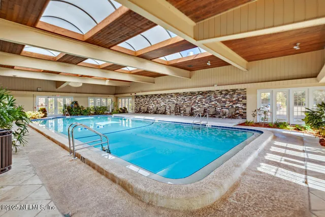 $95,000 | 6646 La Mirada Drive East, Unit 6, Jacksonville, FL 32217