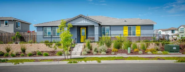 $675,000 | 989 Carbahal Street, Winters, CA 95694