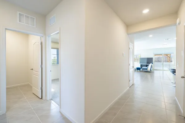 $675,000 | 989 Carbahal Street, Winters, CA 95694