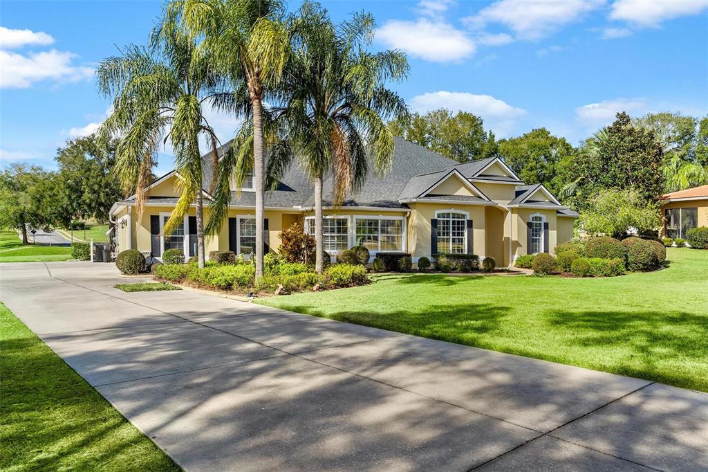 5903 Spinnaker Loop Lady Lake, FL 32159 - Photo 8 of 73