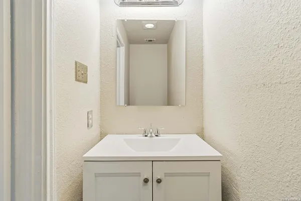 $1,700 | 4102 Mystic Sunrise Drive, San Antonio, TX 78244