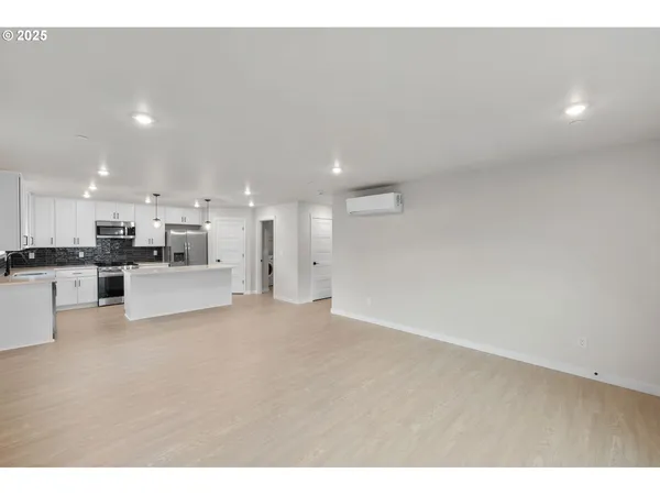 $925,000 | 541 Northwest 8th Avenue, Camas, WA 98607