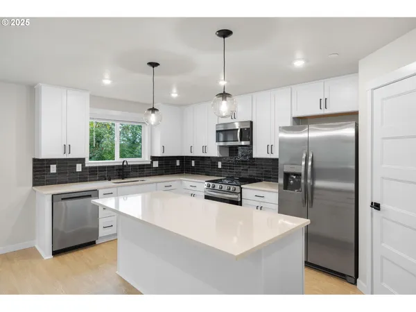 $925,000 | 541 Northwest 8th Avenue, Camas, WA 98607