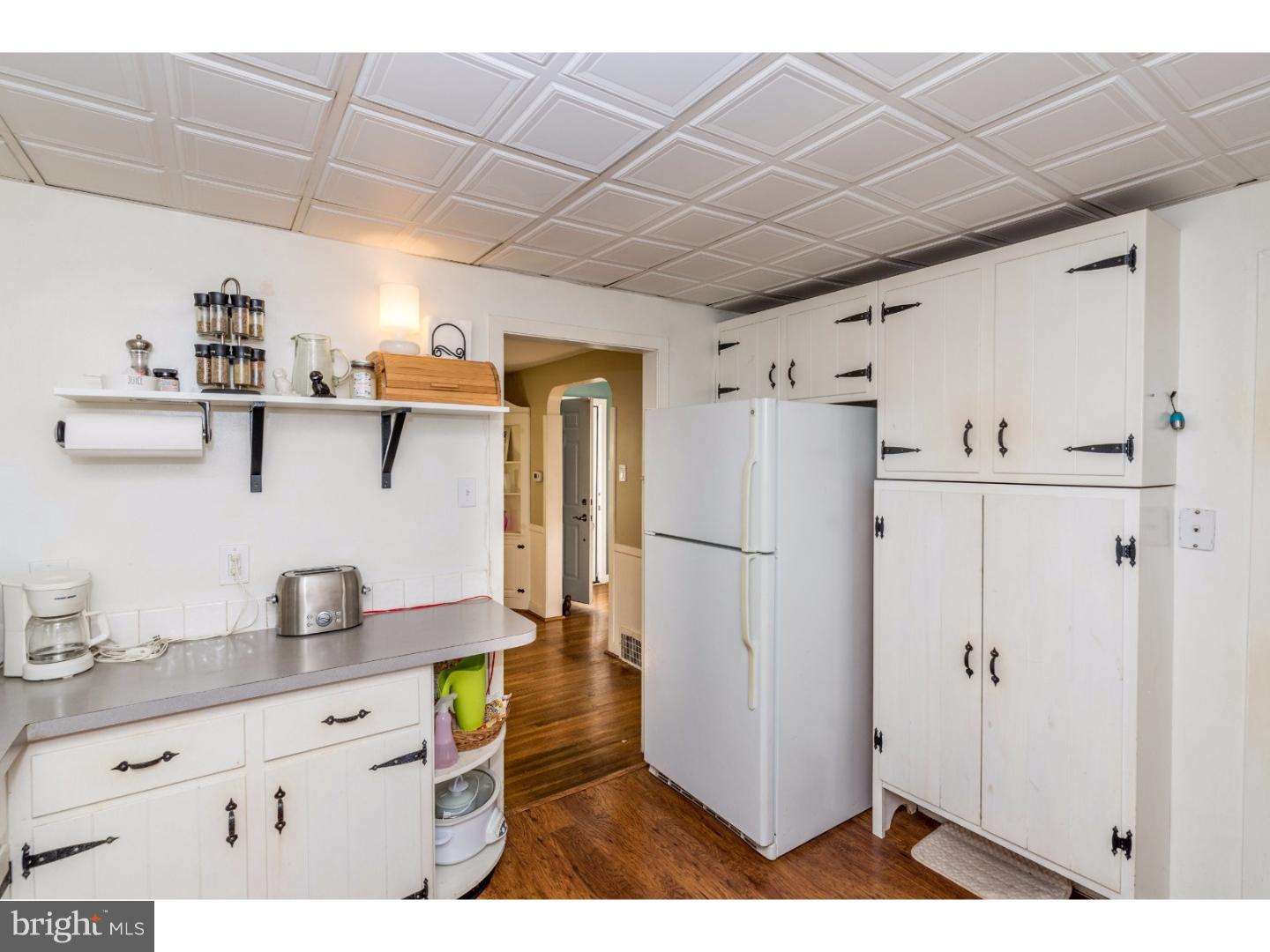 416 Valley View Road Media, PA 19063 - Photo 9 of 25