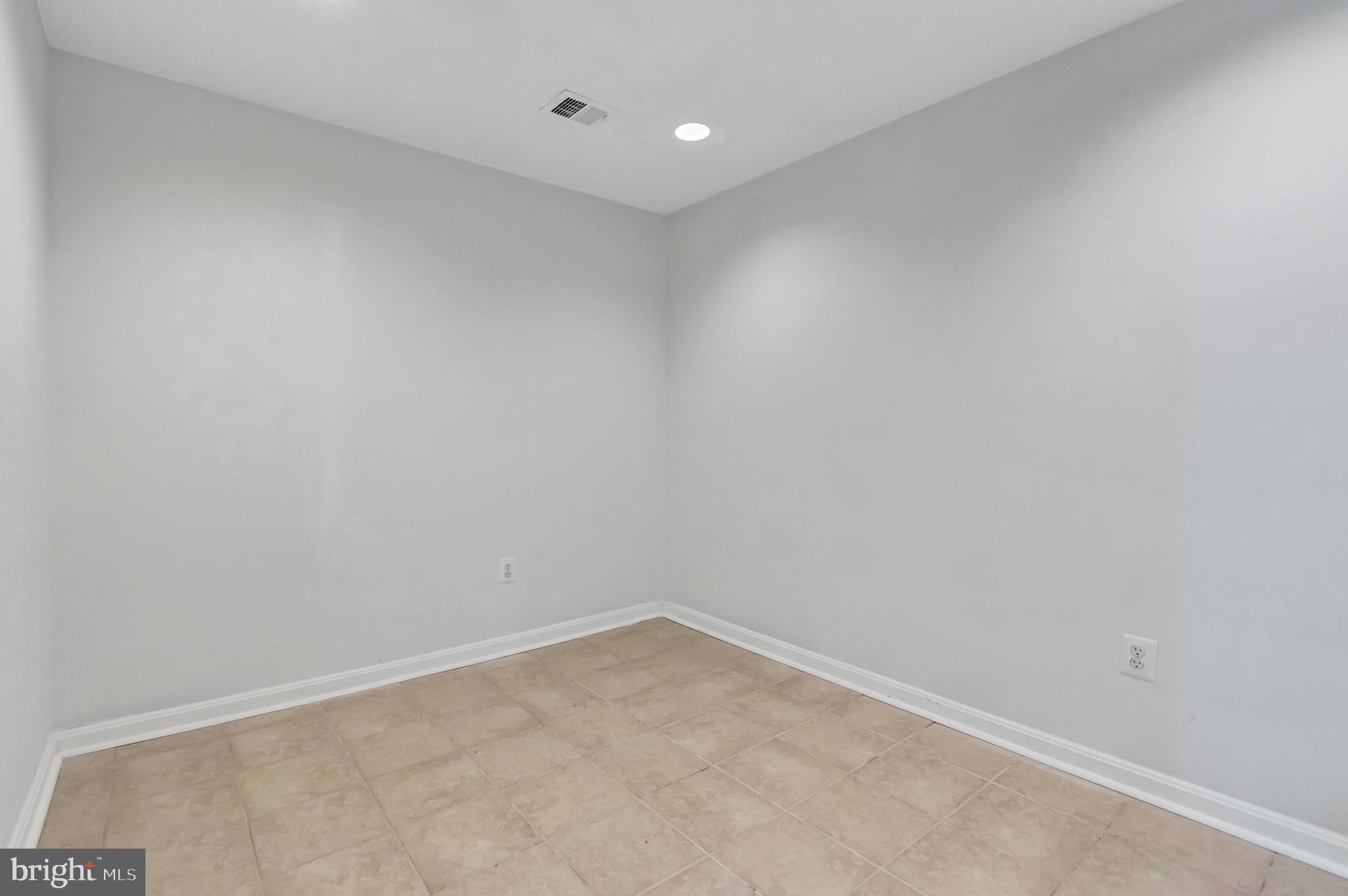 812 Vauxhall Road Landover, MD 20785 - Photo 24 of 36 Gallery Image 24