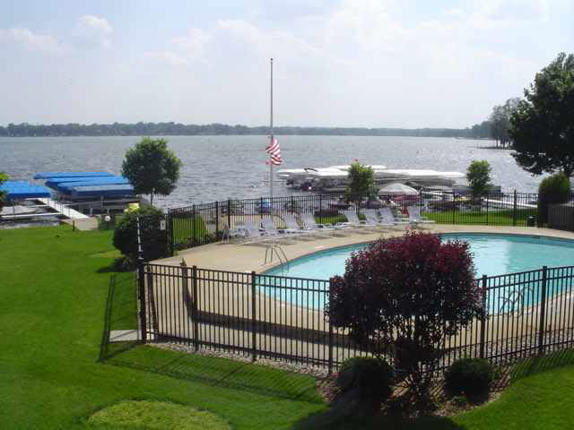 12601 Pleasant Grove Road Syracuse, IN 46567 - Photo 7 of 8 Gallery Image 7
