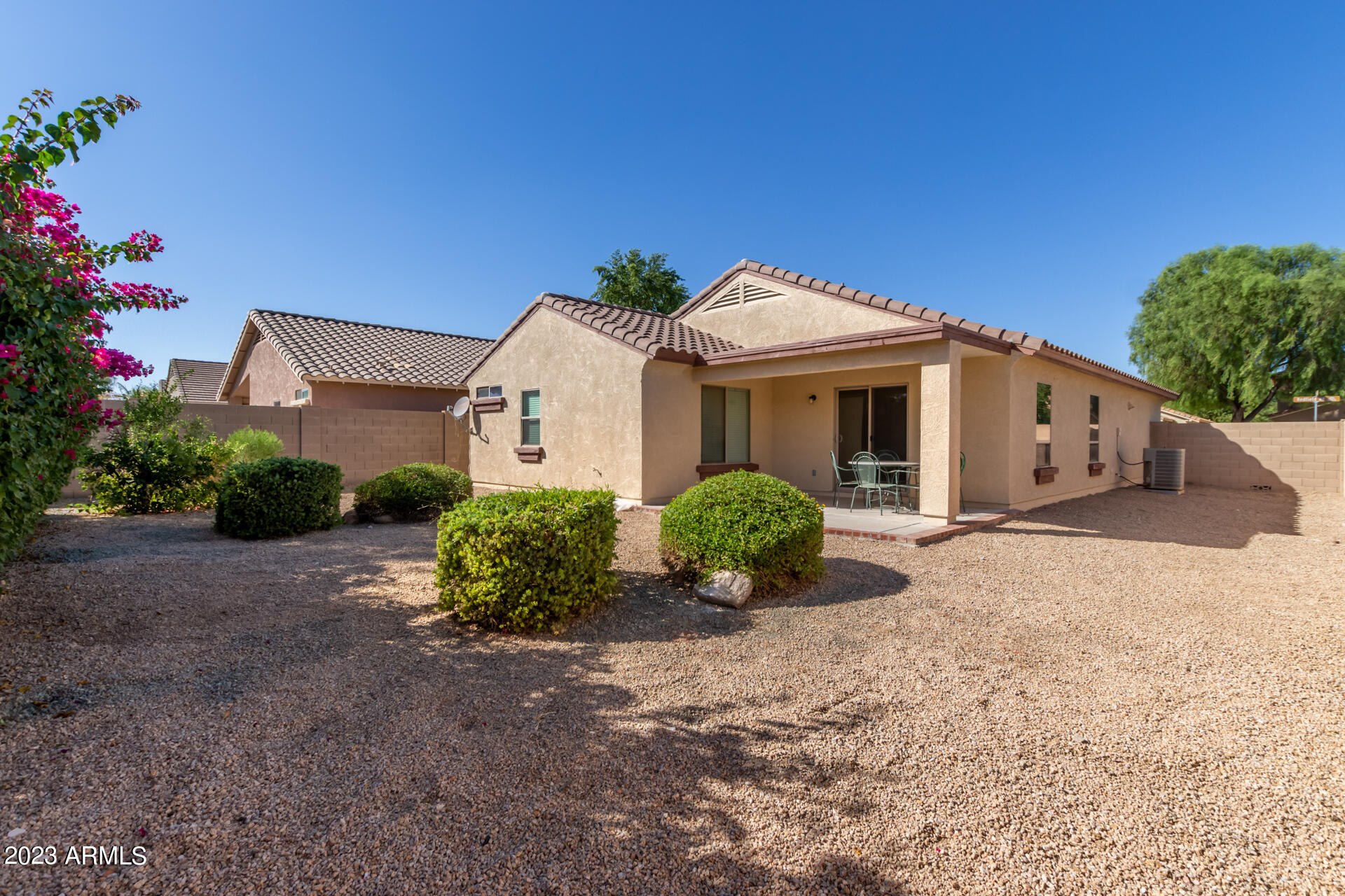 17715 West Redfield Road Surprise, AZ 85388 - Photo 26 of 33