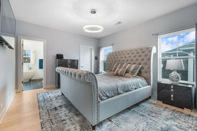 $729,900 | 580 Francesca Lane, Roselle, IL 60172