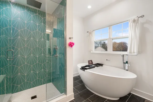 $729,900 | 580 Francesca Lane, Roselle, IL 60172