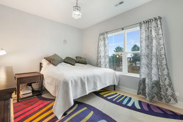 $729,900 | 580 Francesca Lane, Roselle, IL 60172